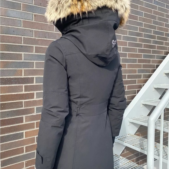 TNA Bancroft Parka (Aritzia) - Picture 3 of 5